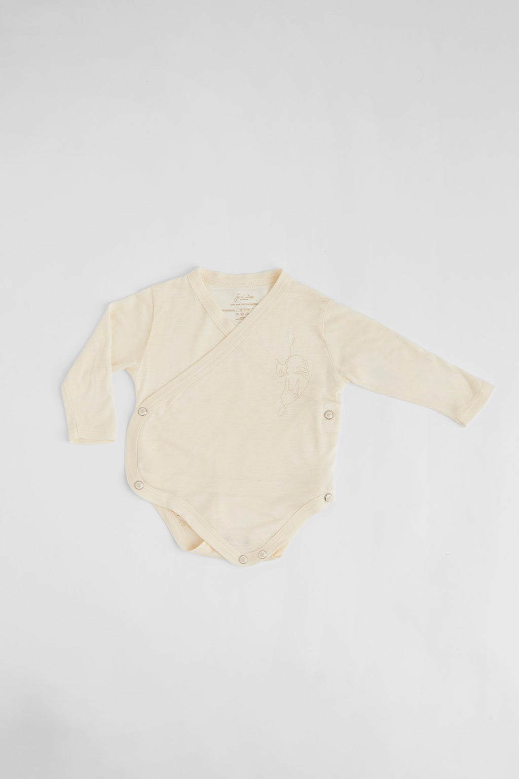 Je m’aime Baby Body Kimono “Mon Coeur d’amour” – Long Sleeve Gift Box + Complimentary Tights